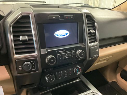 Used 2017 Ford F150 XLT w/ Equipment Group 302A Luxury AWD/4WD image 15