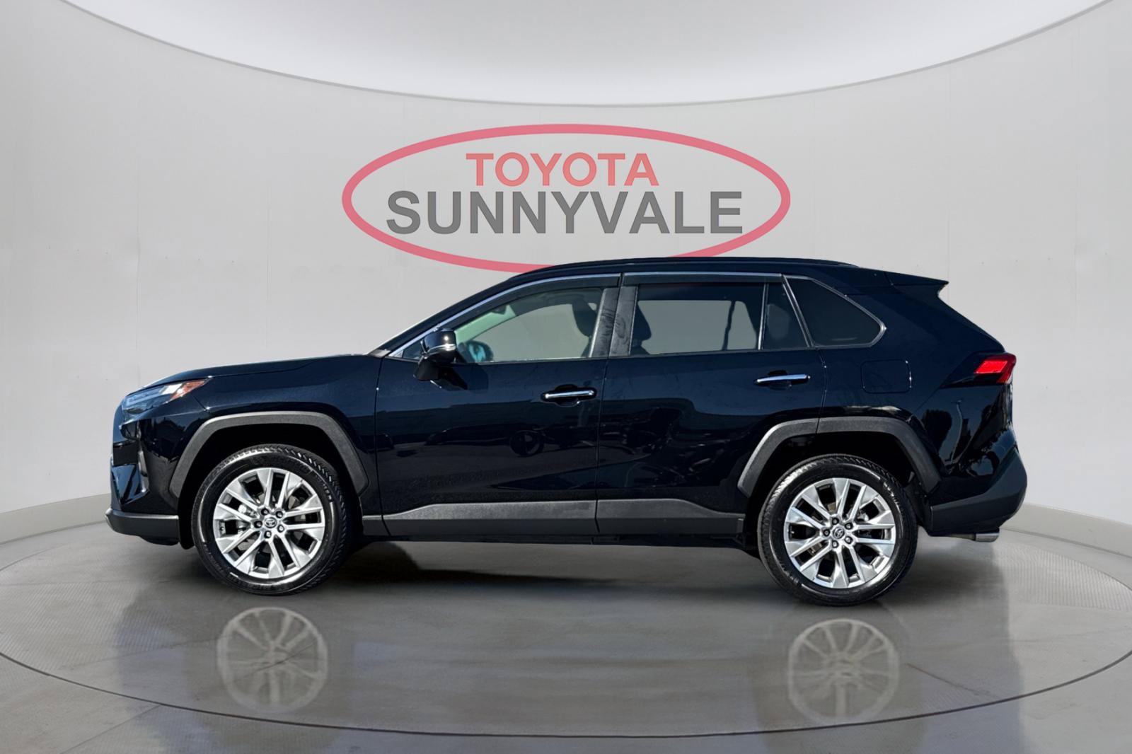 Certified 2025 Toyota RAV4 Limited w/ Advanced Technology Package AWD/4WD image 7