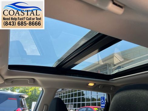 Used 2020 Nissan Rogue SV w/ Sun & Sound Touring Package FWD image 10