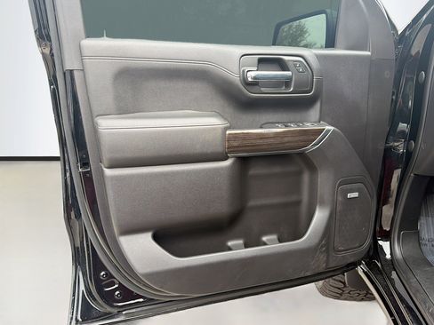 Used 2021 Chevrolet Silverado 1500 LT Trail Boss w/ Convenience Package II image 20