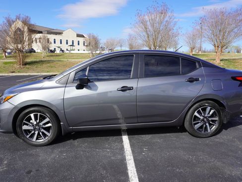 Used 2025 Nissan Versa S w/ S Plus Package image 7