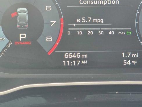 Used 2024 Audi Q3 2.0T Premium Plus w/ Premium Plus Package image 26