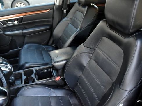 Used 2018 Honda CR-V Touring image 9