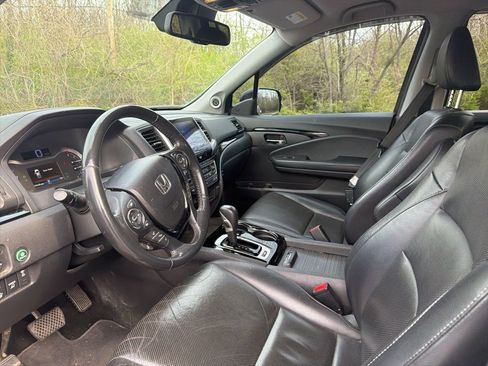 Used 2017 Honda Ridgeline RTL-E image 12