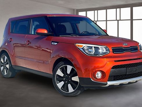 Used 2018 Kia Soul + image 13