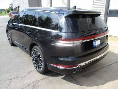 Used 2020 Lincoln Aviator Black Label w/ Dynamic Handling Package image 3