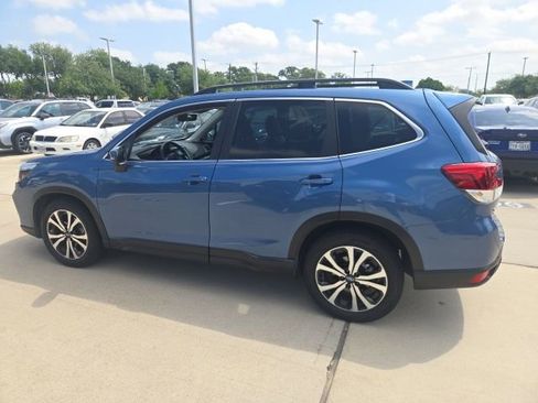 Used 2020 Subaru Forester Limited w/ Popular Package #3 image 5