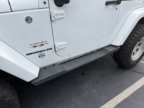 Certified 2017 Jeep Wrangler Sahara w/ Connectivity Group AWD/4WD image 5