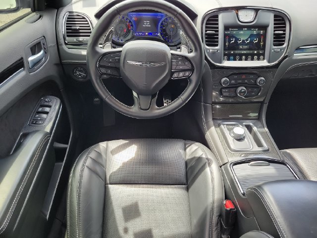 Used 2023 Chrysler 300 C RWD image 14