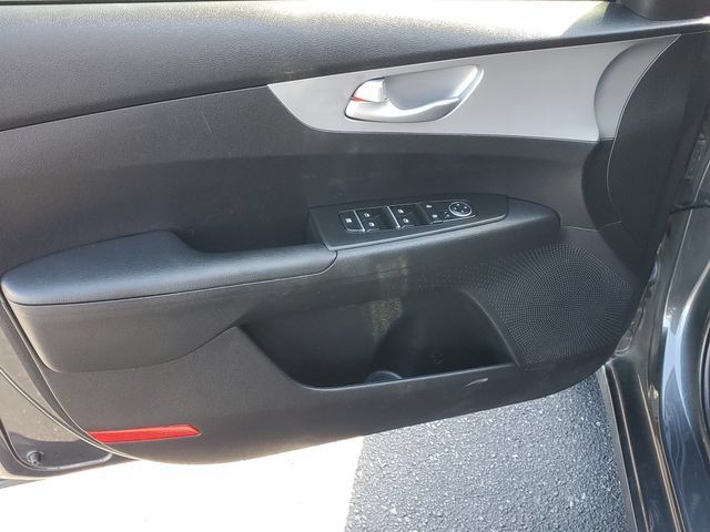 Used 2023 Kia Forte LXS FWD image 20