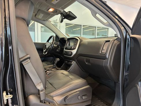 Used 2016 GMC Canyon SLT w/ Driver Alert Package AWD/4WD image 23