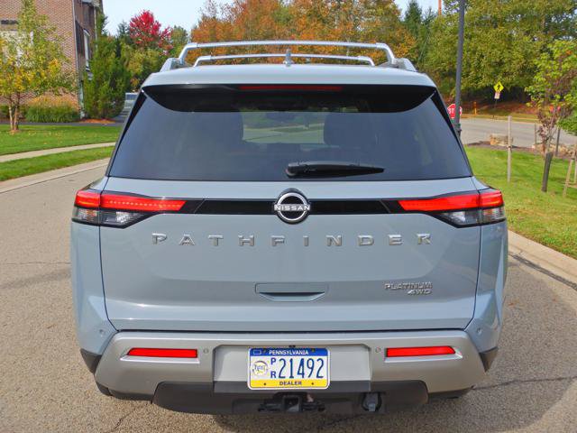 Used 2024 Nissan Pathfinder Platinum AWD/4WD image 9