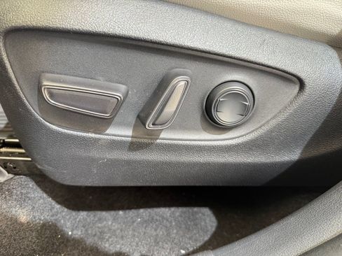 Used 2024 Toyota Grand Highlander FWD image 18