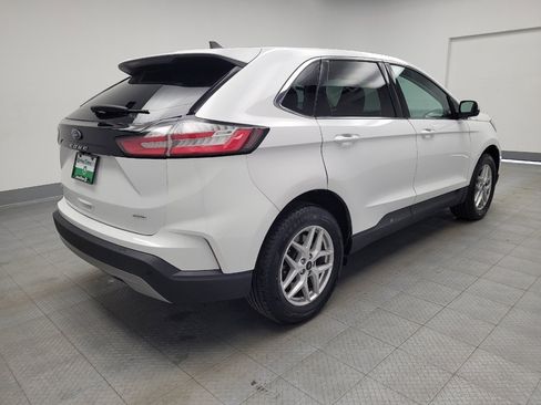 Used 2024 Ford Edge SEL image 9