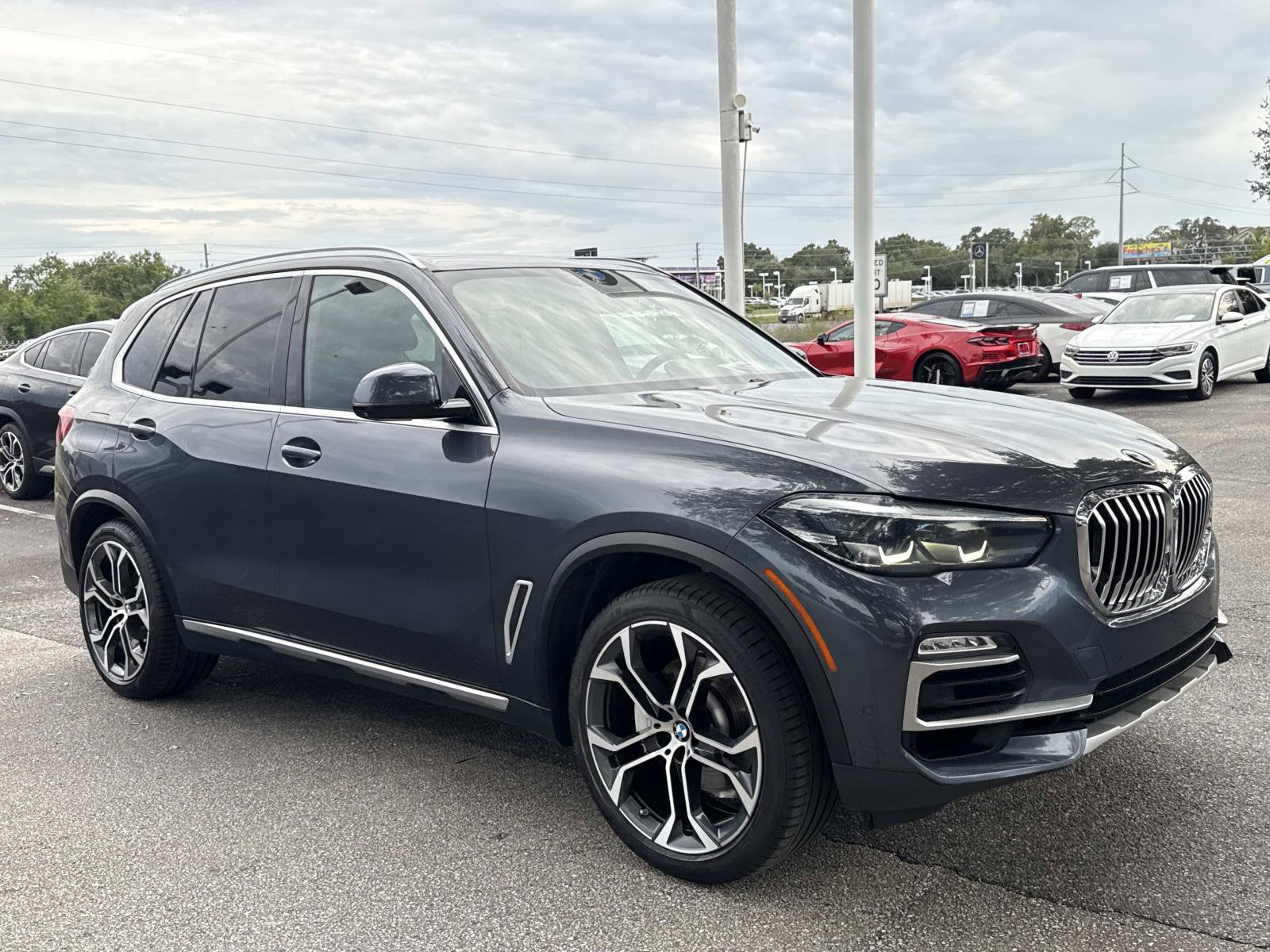 Used 2021 BMW X5 sDrive40i w/ Premium Package 2 RWD image 2