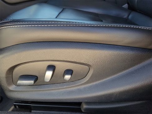 Used 2019 Cadillac XTS Luxury image 20