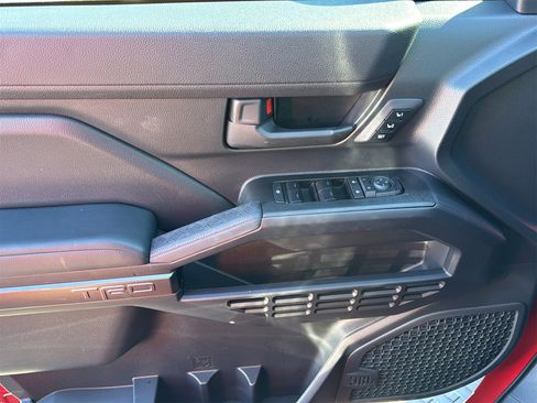 Used 2025 Toyota 4Runner TRD Off-Road Premium image 22