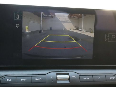 Used 2025 Kia K4 FWD image 26
