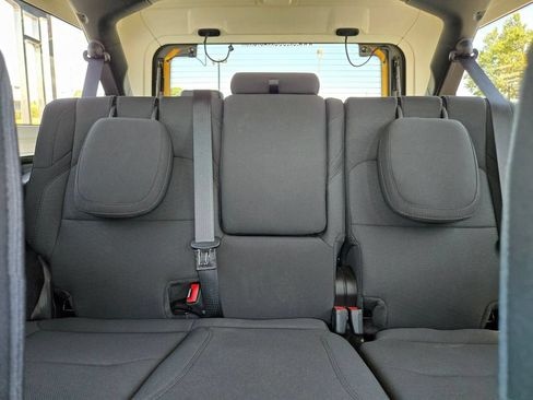 Used 2023 Jeep Wrangler Unlimited w/ Convenience Group AWD/4WD image 11