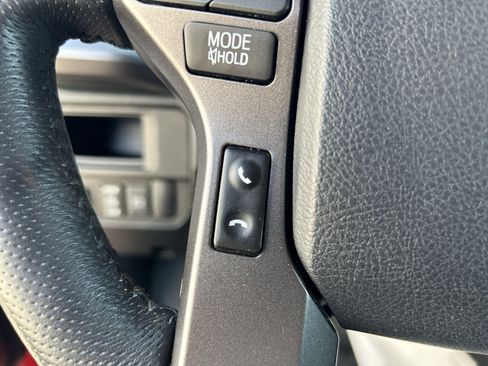 Certified 2019 Toyota Tacoma TRD Off-Road AWD/4WD image 24