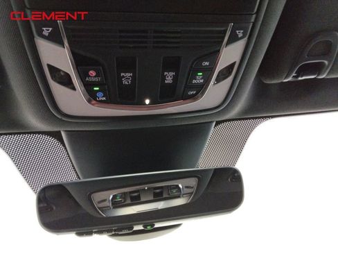 Used 2022 Acura MDX Type S image 24