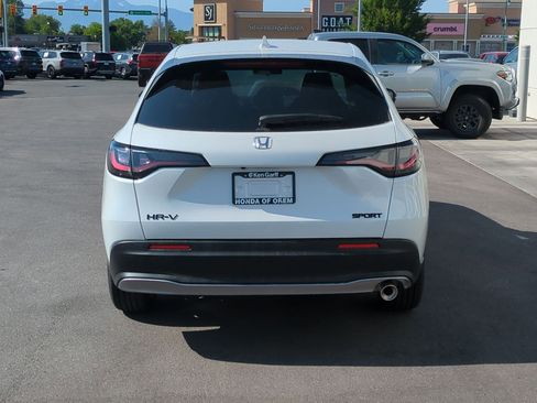 New 2026 Honda HR-V Sport image 5