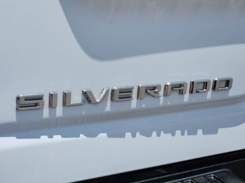 Used 2024 Chevrolet Silverado 2500 High Country w/ High Country Premium Package AWD/4WD image 12