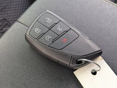 Used 2025 GMC Terrain Elevation w/ Elevation Premium Package AWD/4WD image 23