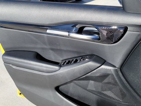 Certified 2022 Kia Seltos Nightfall Edition image 7