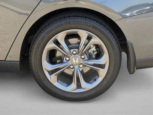 Used 2024 Honda Accord EX image 22
