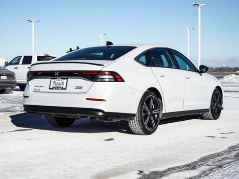 Used 2023 Honda Accord Sport image 7