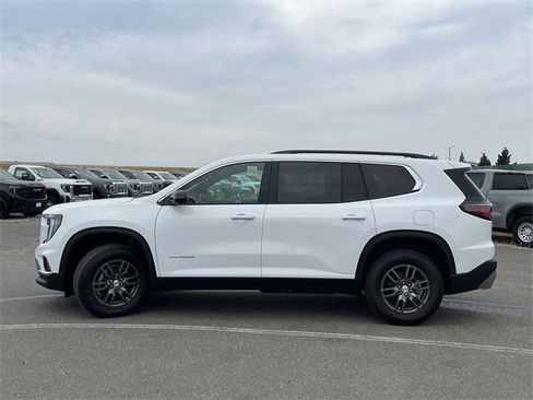 New 2025 GMC Acadia Elevation image 6