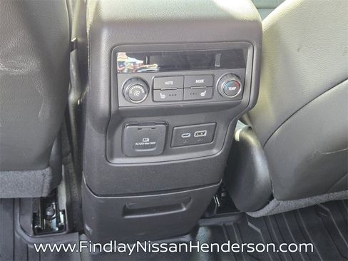 Used 2023 GMC Acadia Denali w/ Denali Ultimate Package image 14