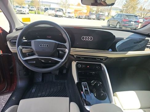 Used 2025 Audi Q5 Premium Plus w/ Premium Plus AWD/4WD image 10