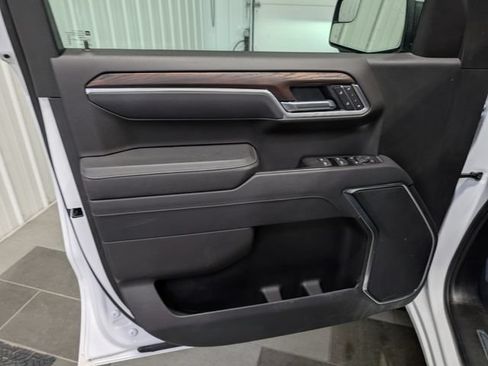 Used 2026 GMC Sierra 1500 SLT AWD/4WD image 13
