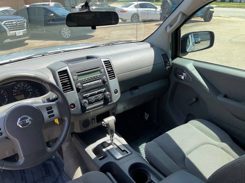 Used 2015 Nissan Frontier S RWD image 14