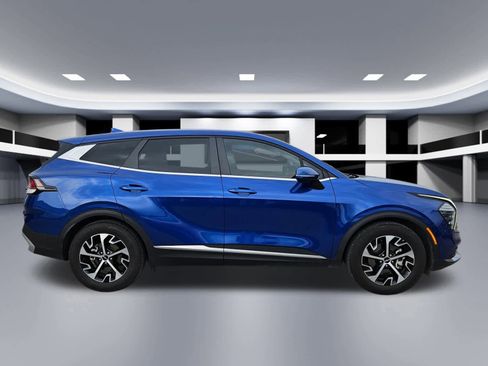 Used 2024 Kia Sportage EX image 6