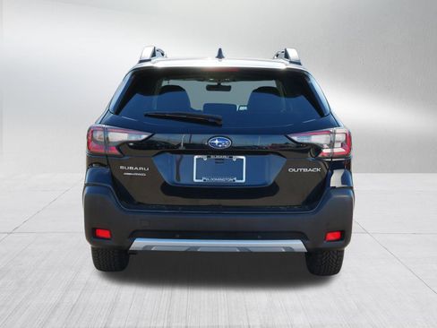 Used 2023 Subaru Outback Limited AWD/4WD image 5
