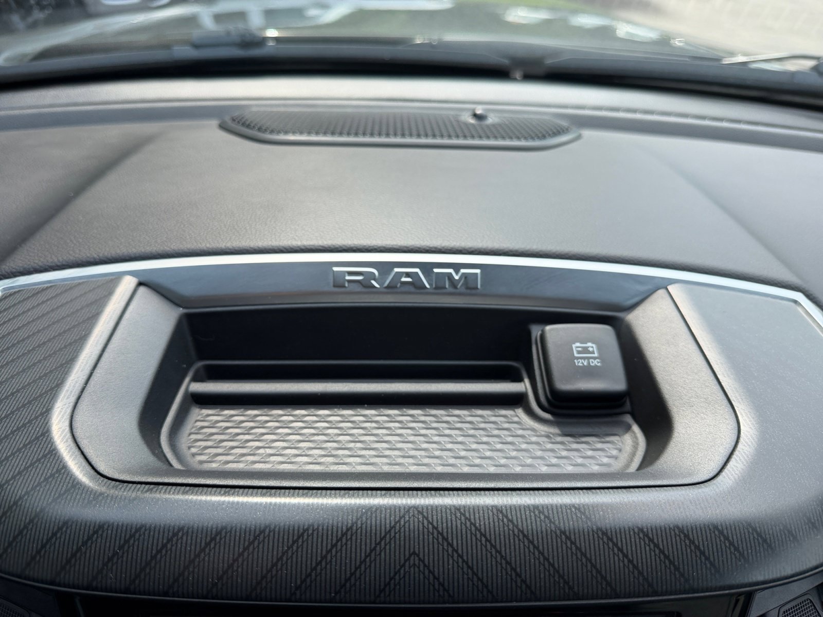 Used 2025 RAM 1500 Big Horn AWD/4WD image 34