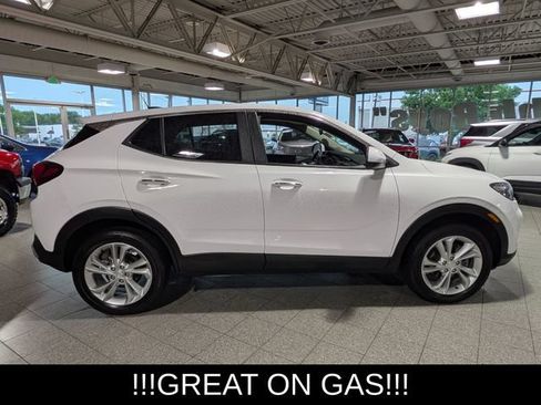Used 2023 Buick Encore GX Preferred w/ Cold Weather Comfort Package AWD/4WD image 9