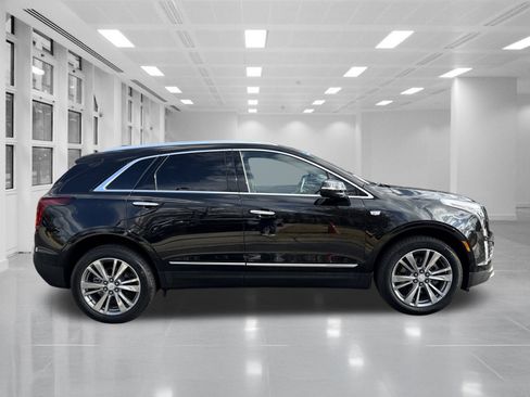 Certified 2025 Cadillac XT5 Premium Luxury image 4