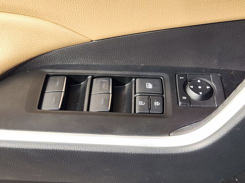 Used 2025 Toyota RAV4 XLE Premium FWD image 28