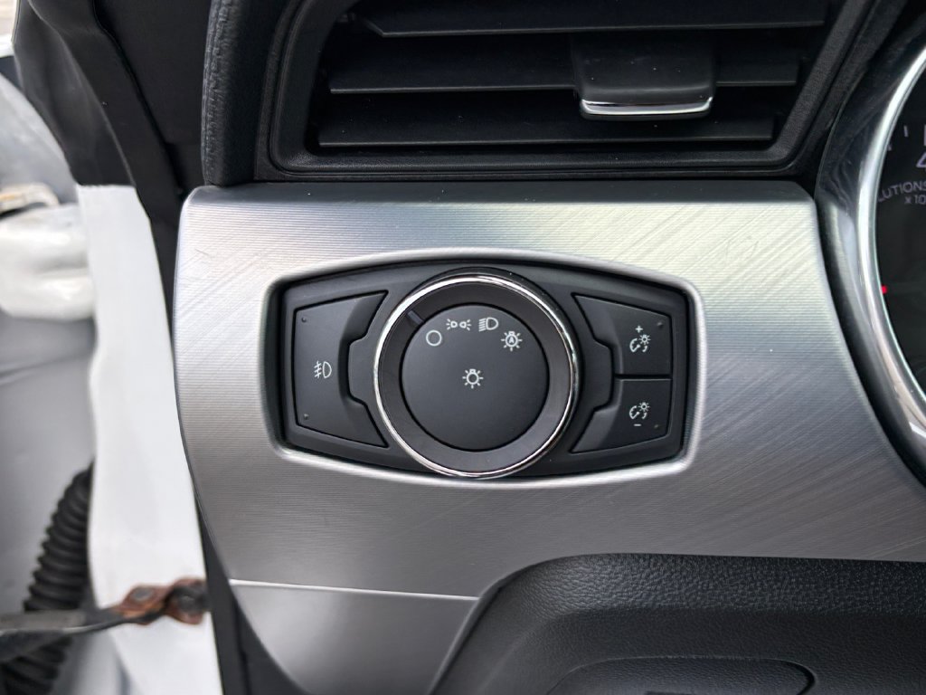 Used 2019 Ford Mustang Premium RWD image 31