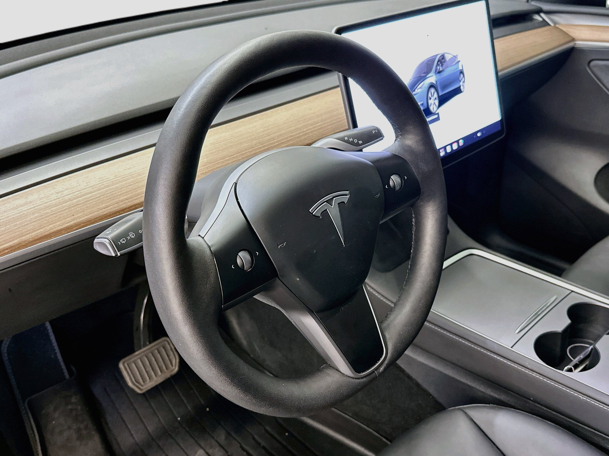 Used 2024 Tesla Model Y Long Range AWD/4WD image 17