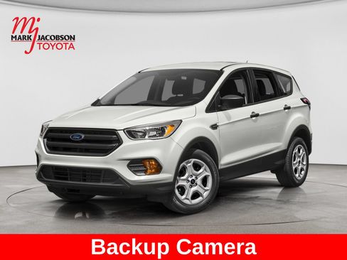 Used 2017 Ford Escape SE FWD image 1