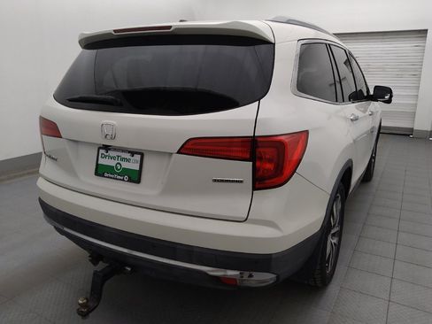 Used 2017 Honda Pilot Touring image 9