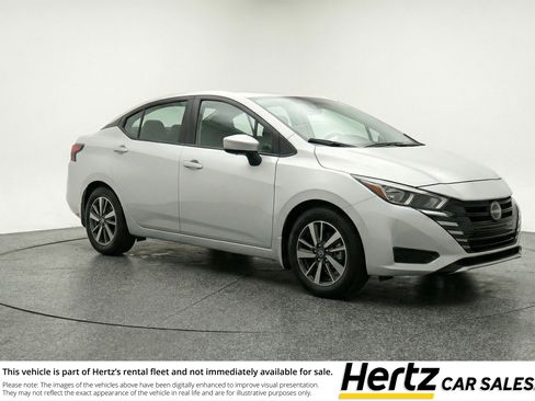 Used 2025 Nissan Versa SV image 1