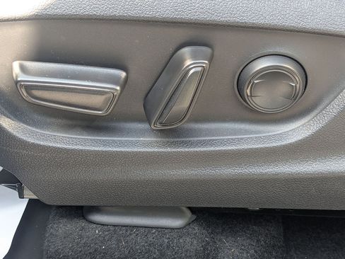 Certified 2026 Toyota bZ FWD image 15