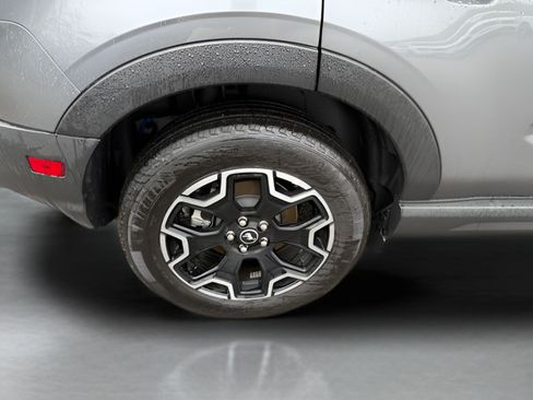 Certified 2025 Ford Bronco Sport Outer Banks w/ Outer Banks Tech Package+ AWD/4WD image 31
