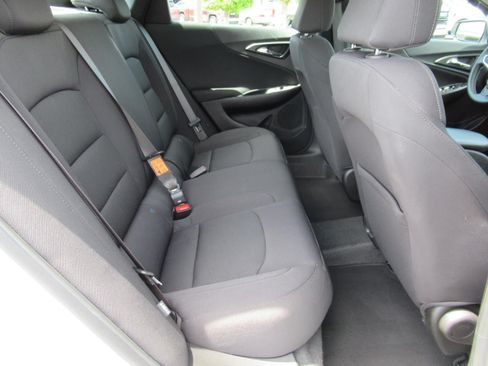 Used 2024 Chevrolet Malibu LS FWD image 29